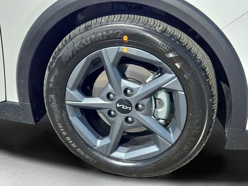 New 2026 Kia K4 FWD image 6