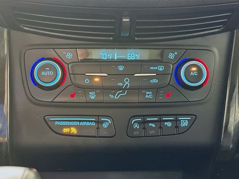 Used 2019 Ford Escape Titanium FWD image 19