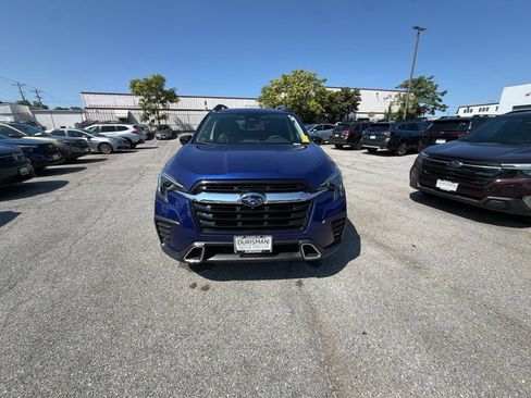 Used 2026 Subaru Ascent Touring AWD/4WD image 3