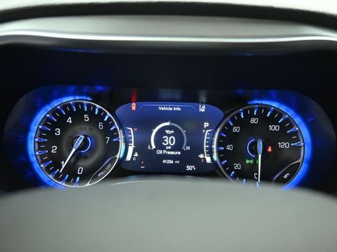 Used 2025 Chrysler Pacifica Limited FWD image 17