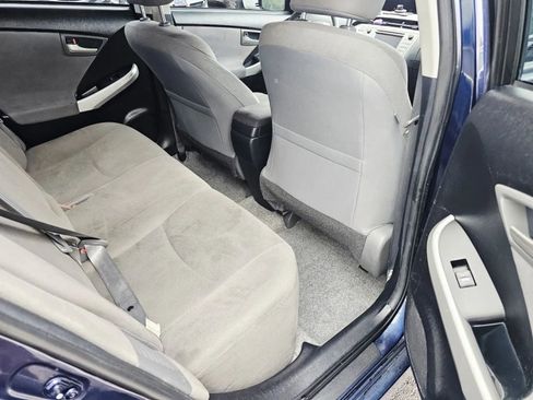 Used 2015 Toyota Prius Two image 12