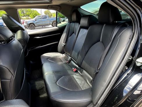 Used 2020 Toyota Camry XSE FWD image 21