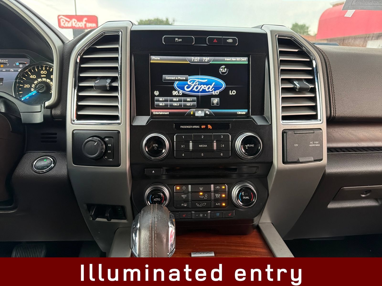 Used 2015 Ford F150 King Ranch w/ Equipment Group 601A Luxury AWD/4WD image 22