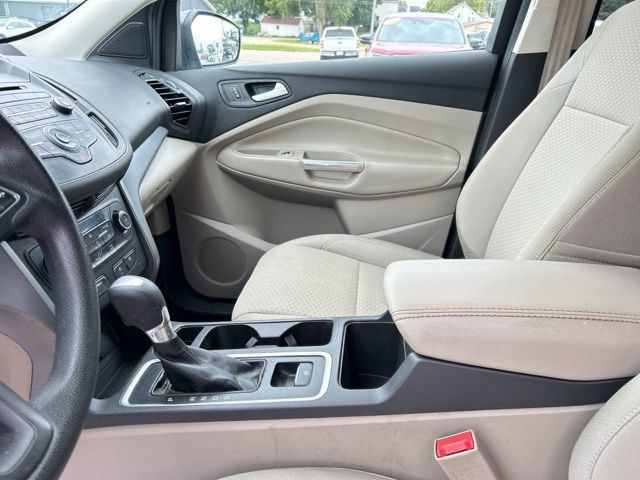 Used 2017 Ford Escape SE FWD image 30