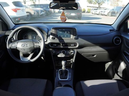 Used 2018 Hyundai Kona SE image 20