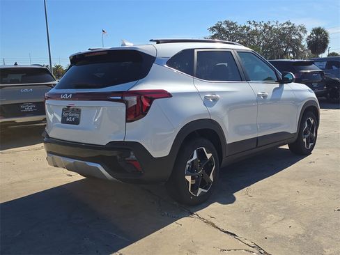 New 2026 Kia Seltos EX image 8