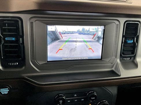 Used 2022 Ford Bronco Outer Banks image 24