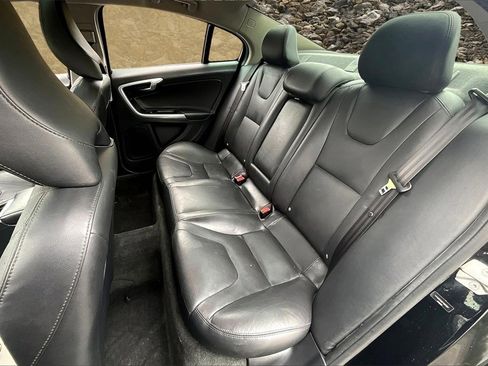 Used 2015 Volvo S60 T5 Premier image 24