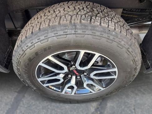 New 2026 GMC Sierra 1500 AT4 w/ AT4 Premium Package AWD/4WD image 9
