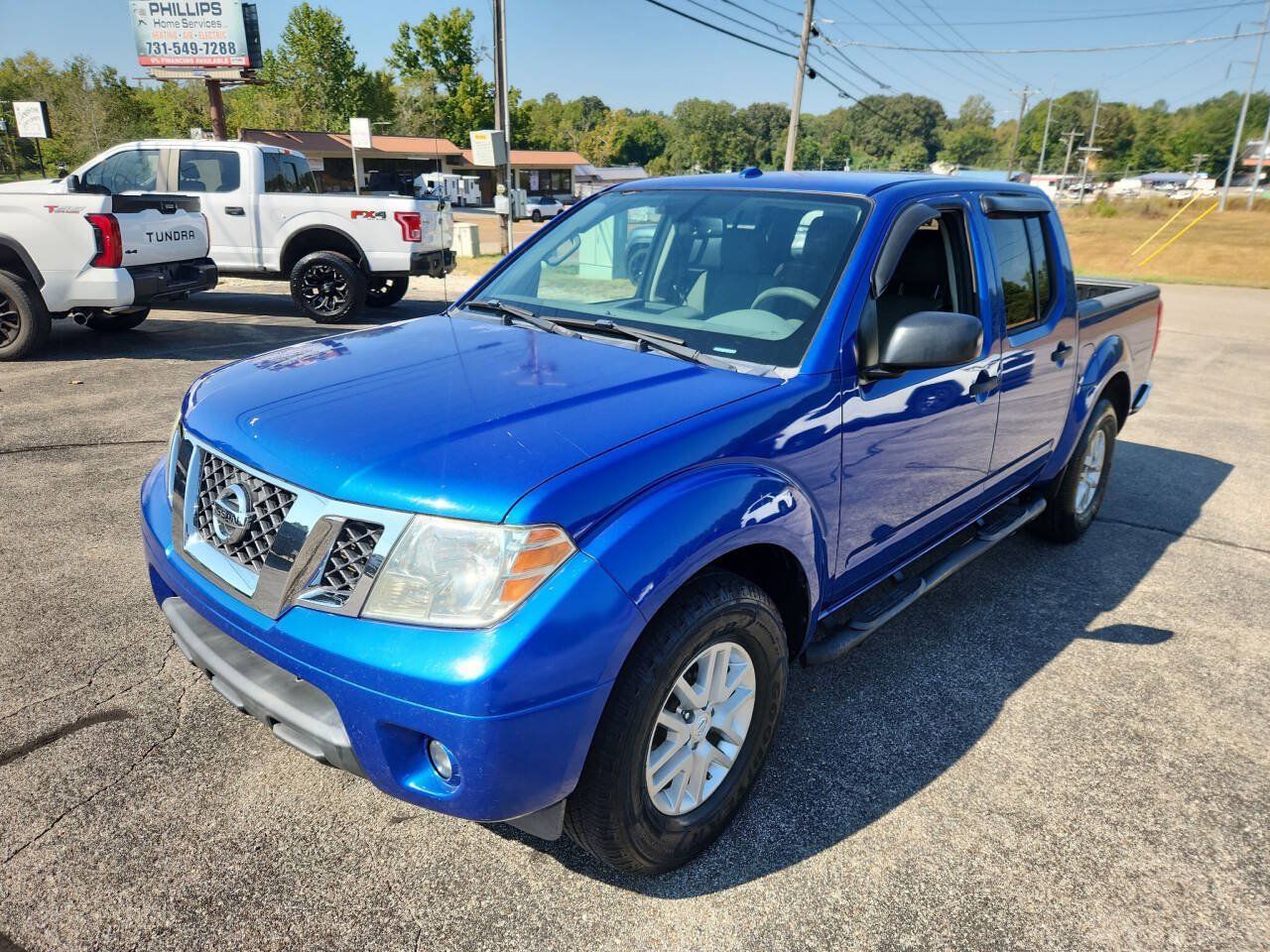Used 2015 Nissan Frontier SV w/ SV Value Truck Package RWD image 4
