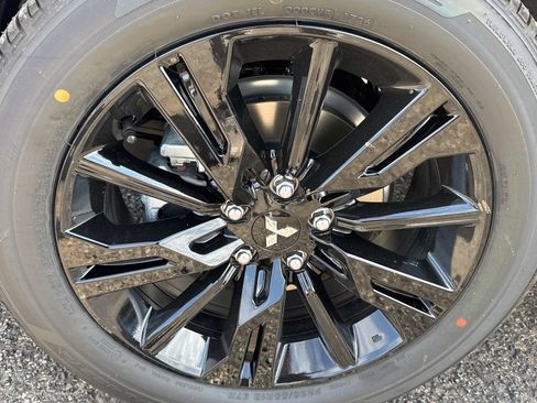 New 2026 Mitsubishi Eclipse Cross LE AWD/4WD image 43