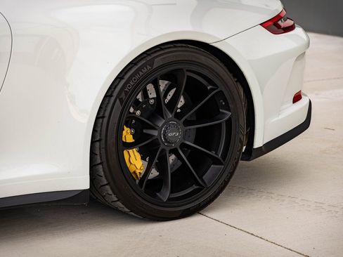 Used 2018 Porsche 911 GT3 image 7