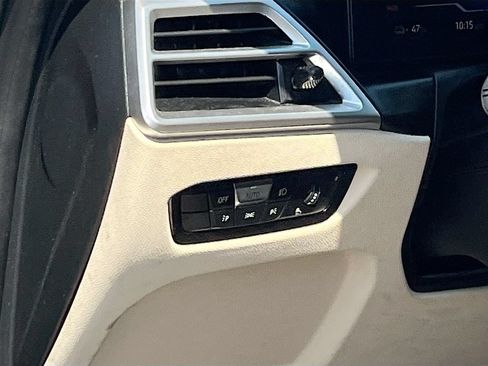 Used 2025 BMW i4 eDrive40 w/ Premium Package RWD image 10