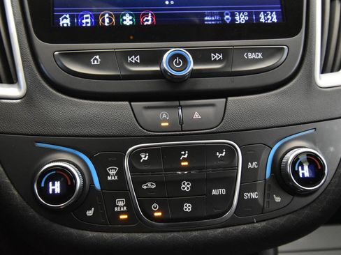 Used 2024 Chevrolet Malibu LT image 19