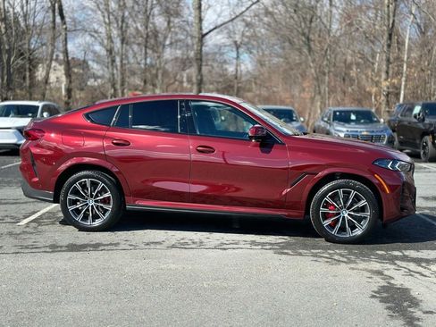 Used 2026 BMW X6 xDrive40i w/ Climate Comfort Package image 7