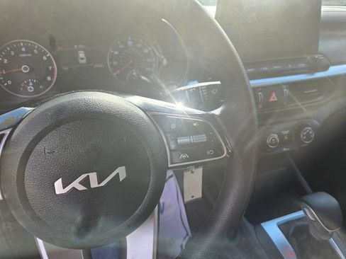 Used 2024 Kia Forte LXS FWD image 15