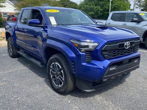 Used 2024 Toyota Tacoma TRD Sport RWD image 1
