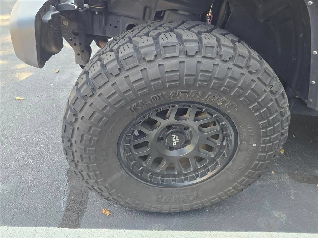 Used 2022 Jeep Gladiator Sport AWD/4WD image 4