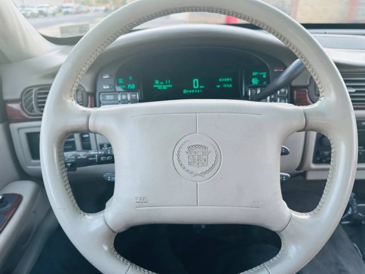 Used 1998 Cadillac De Ville FWD image 23