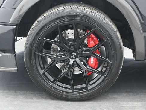 New 2025 Ford F150 XL w/ Equipment Group 103A High image 18