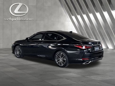 Certified 2025 Lexus ES 350 w/ Premium Package image 2