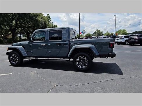New 2025 Jeep Gladiator Sport w/ Premium Package image 27