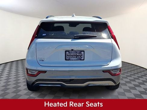 Certified 2023 Kia Niro Wave w/ Wave Preserve Package image 6