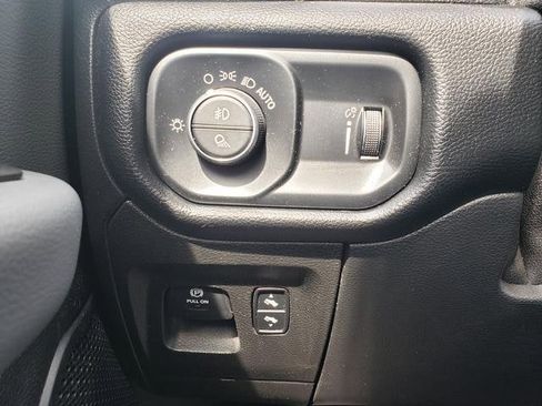 Used 2020 RAM 1500 Big Horn AWD/4WD image 22