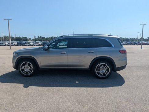 Used 2022 Mercedes-Benz GLS 450 4MATIC image 8