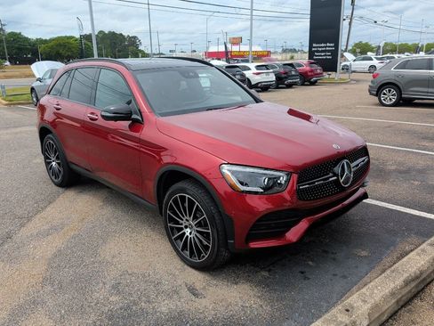 Used 2022 Mercedes-Benz GLC 300 image 3