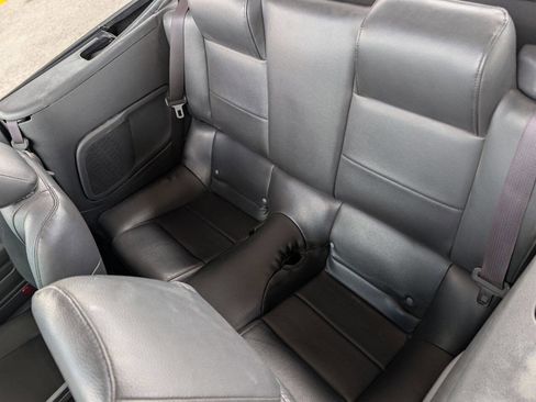 Used 2006 Ford Mustang Convertible image 16