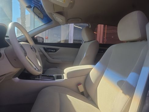Used 2014 Nissan Altima 2.5 S image 9