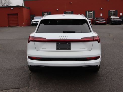 Used 2021 Audi e-tron Premium w/ Convenience Plus Package AWD/4WD image 6