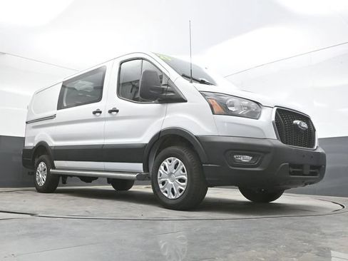 Used 2025 Ford Transit 250 Low Roof w/ Exterior Upgrade Package RWD image 38