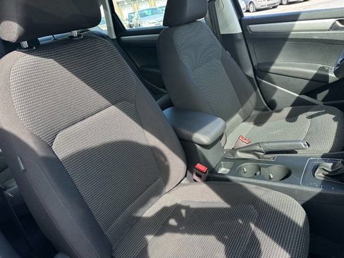 Used 2018 Volkswagen Passat 2.0T S image 34