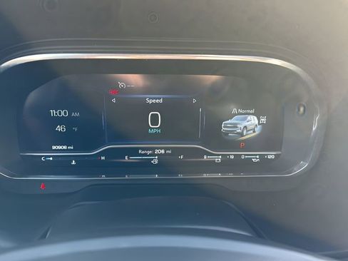 Used 2022 Chevrolet Tahoe LT image 31