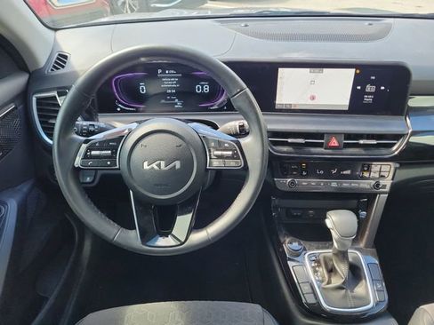 Used 2025 Kia Seltos S FWD image 15
