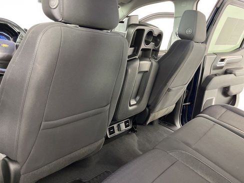 Used 2022 Chevrolet Silverado 1500 LT AWD/4WD image 34