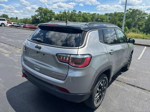 Used 2020 Jeep Compass Trailhawk AWD/4WD image 3