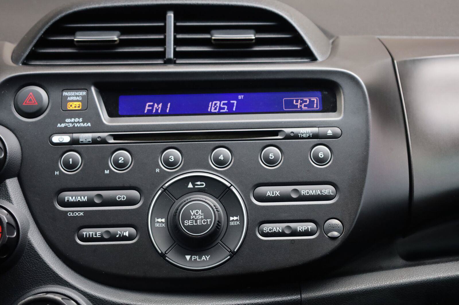 Used 2013 Honda Fit Sport image 37