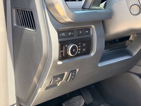 Certified 2024 Ford F450 Platinum w/ FX4 Off-Road Package AWD/4WD image 19