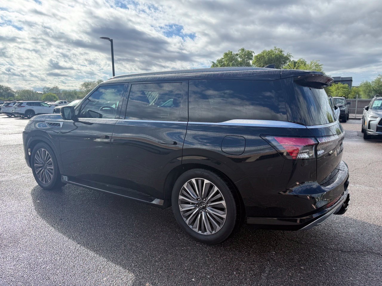 Certified 2025 INFINITI QX80 Sensory AWD/4WD image 6