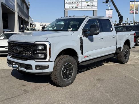 New 2026 Ford F250 Lariat w/ Tremor Off-Road Package AWD/4WD image 3