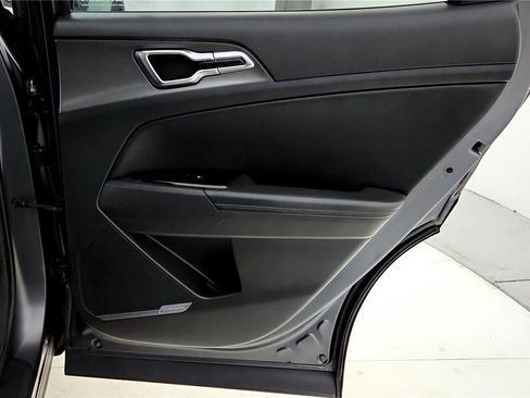 Used 2023 Kia Sportage SX Prestige image 19