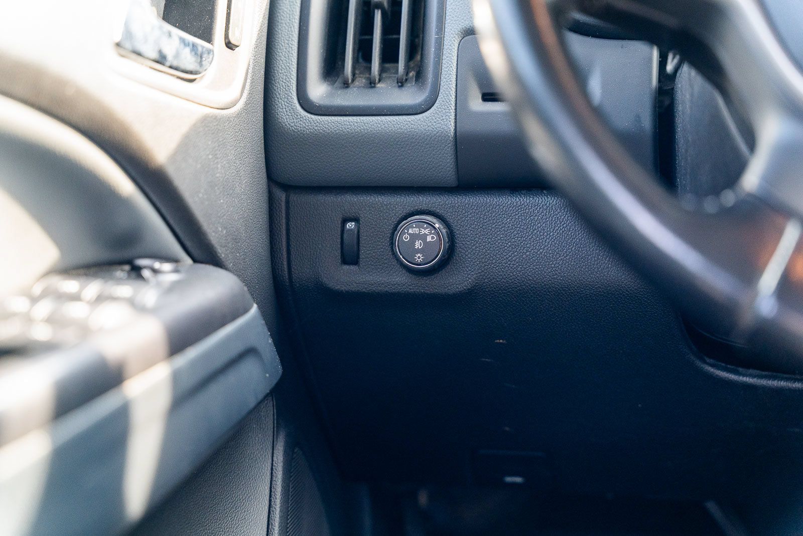 Used 2018 Chevrolet Colorado Z71 RWD image 24