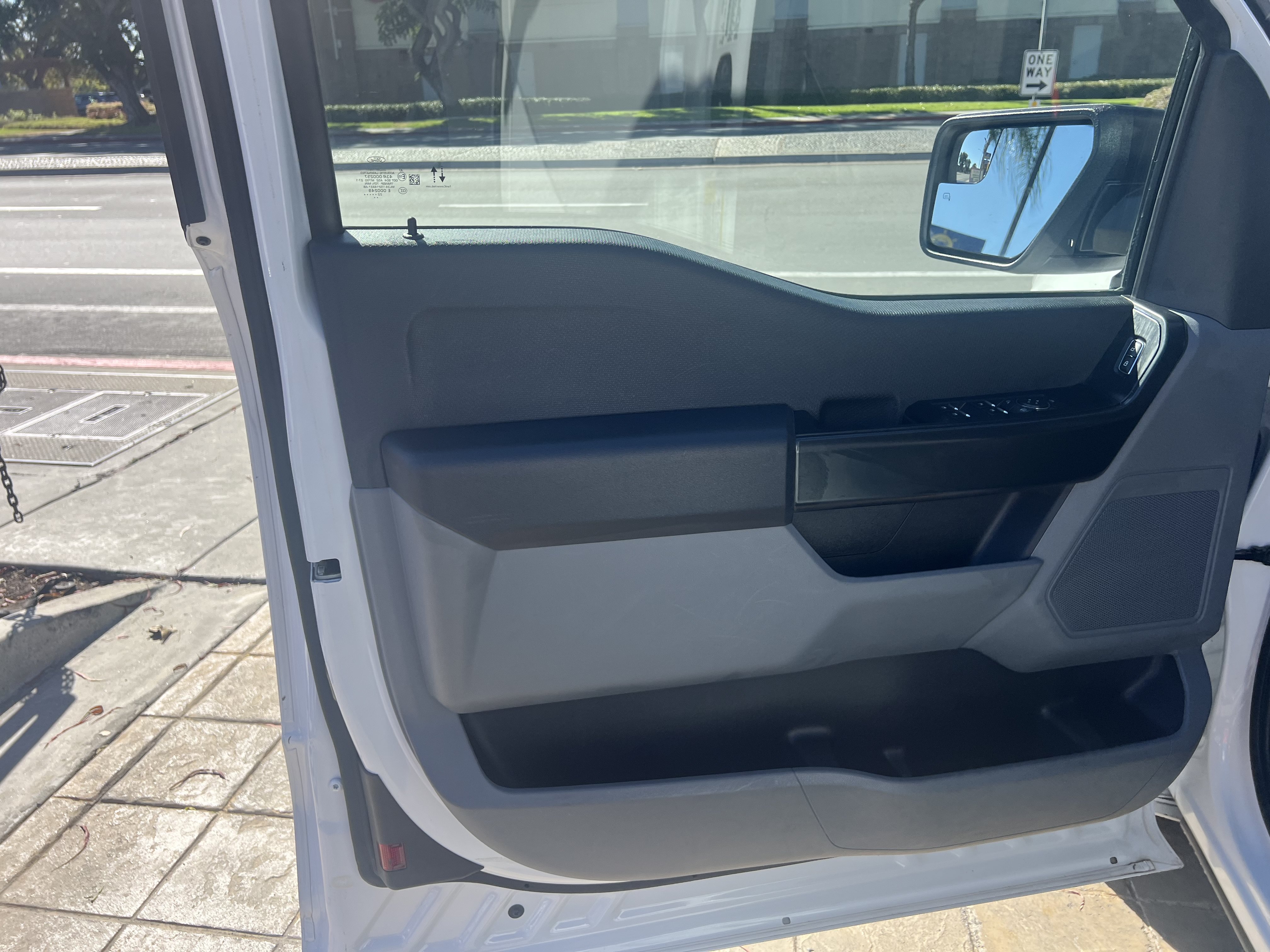 Used 2022 Ford F150 XL w/ Equipment Group 101A High RWD image 12