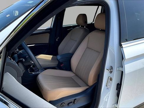 Used 2023 Volkswagen Tiguan SE FWD image 22
