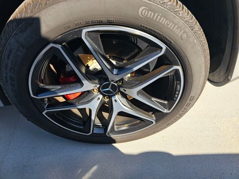 Used 2025 Mercedes-Benz GLE 63 AMG S image 10