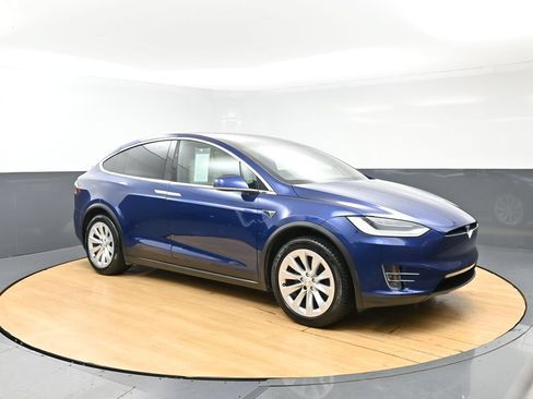 Used 2020 Tesla Model X Long Range AWD/4WD image 43