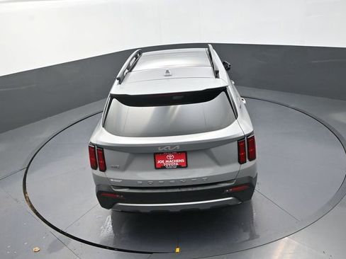 Used 2022 Kia Sorento SX Prestige image 25